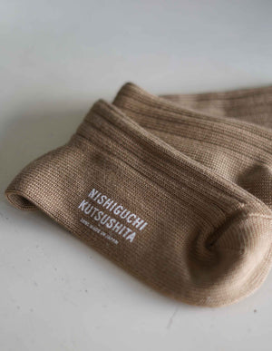 Nishiguchi Kutsushita Socken ägyptische Baumwolle gerippt, Café au Lait