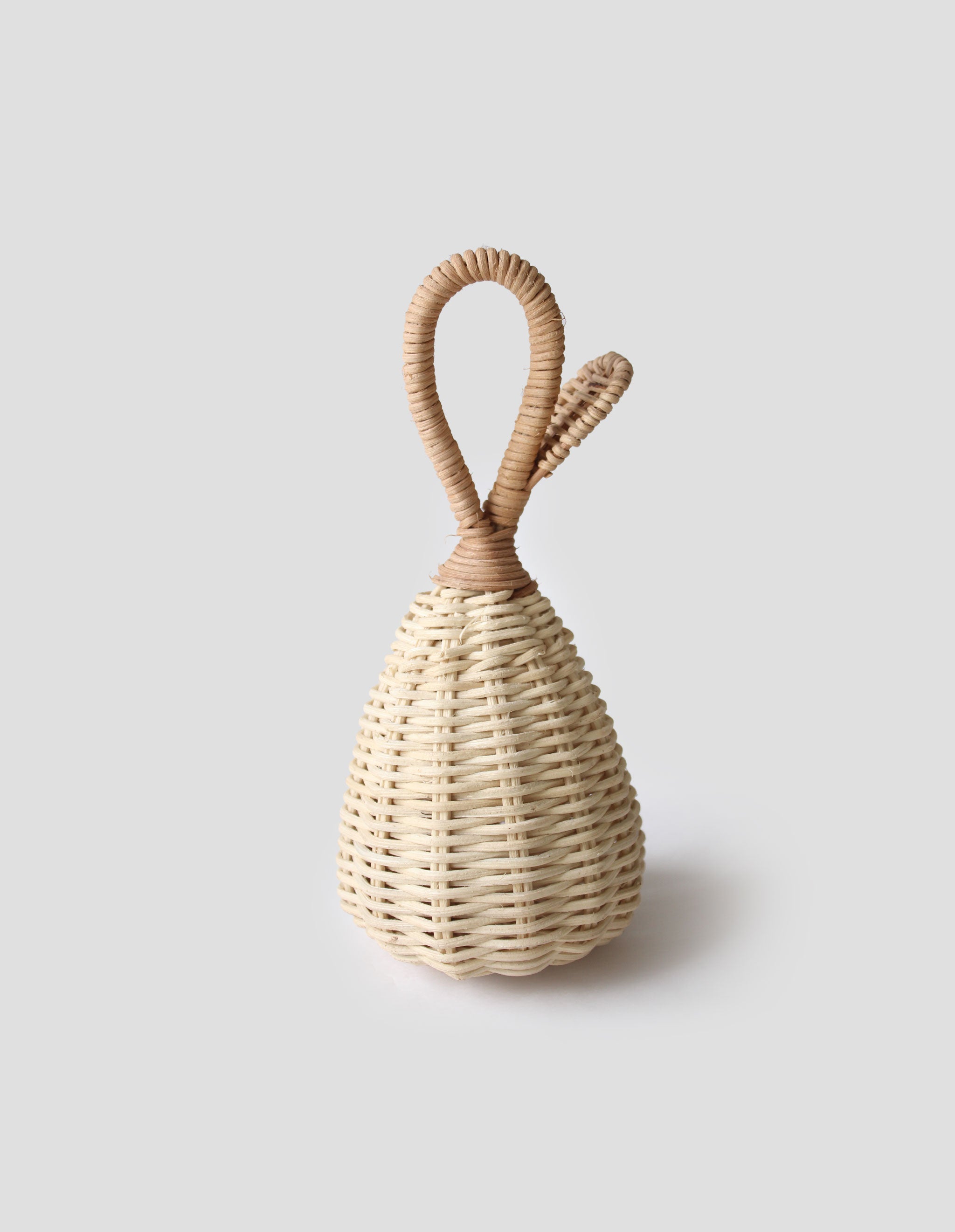 Mikanu Rattan Rassel