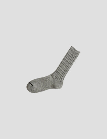 Nishiguchi Kutsushita Socken aus gerippter Wolle, Hellgrau